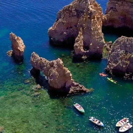 Chez Downtown Charm - Your Seaside Dream! Лагуш