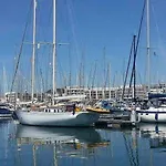 Chez Downtown Charm - Your Seaside Dream! 度假居