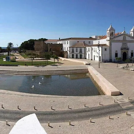 Chez Downtown Charm - Your Seaside Dream! *