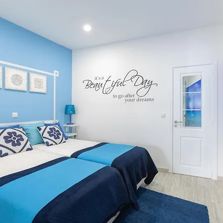 Chez Downtown Charm - Your Seaside Dream! *