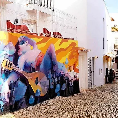 Tatil Evi Chez Downtown Charm - Your Seaside Dream!