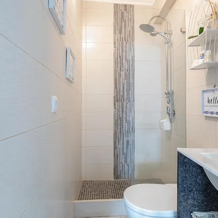 Chez Downtown Charm - Your Seaside Dream! Tatil Evi